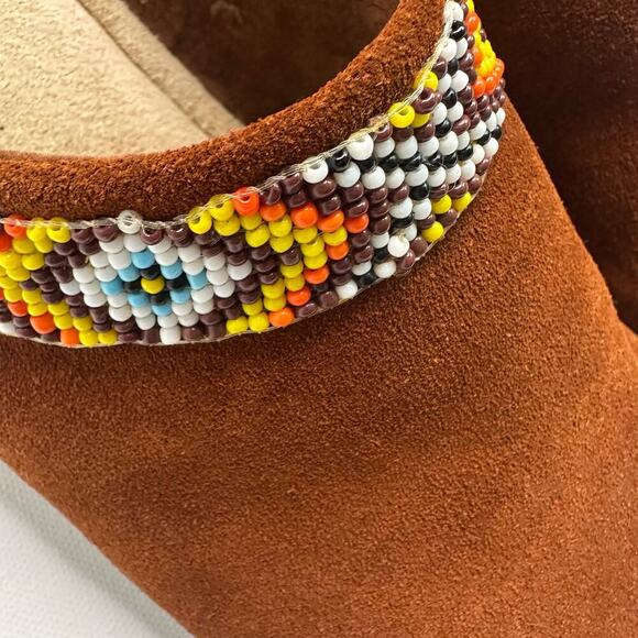 Minnetonka Suede Clogs with Beading - Picture 4 of 7